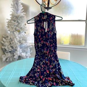 Nordstrom dress high collar keyhole both sides